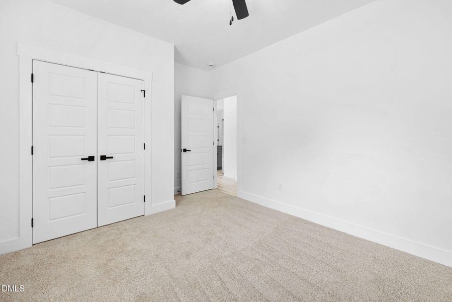 23-web-or-mls-305-w-barden-st 23-web-or-mls-305-w-barden-st