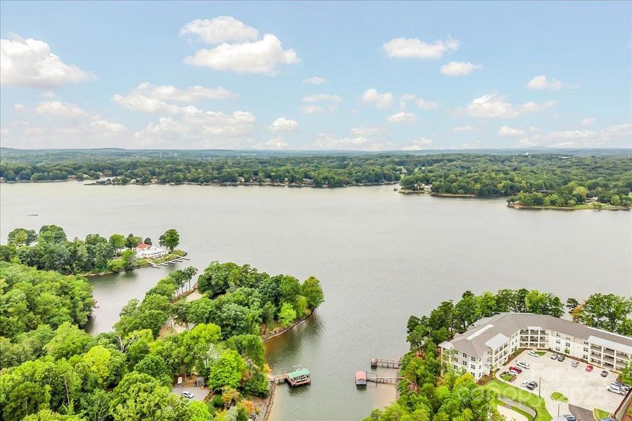 Image 28 of a home in .