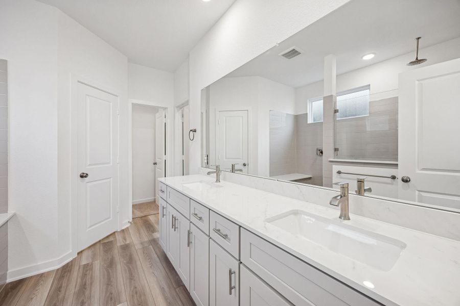 Furnished interior view inside a new home in Montgomery Bend, Montgomery (Image 9).