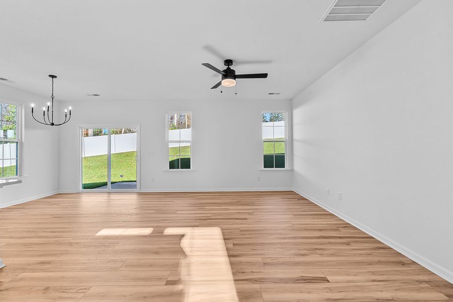 Spacious, unfurnished interior of a new home in Hanes Lake, Winston-Salem (Image 17).