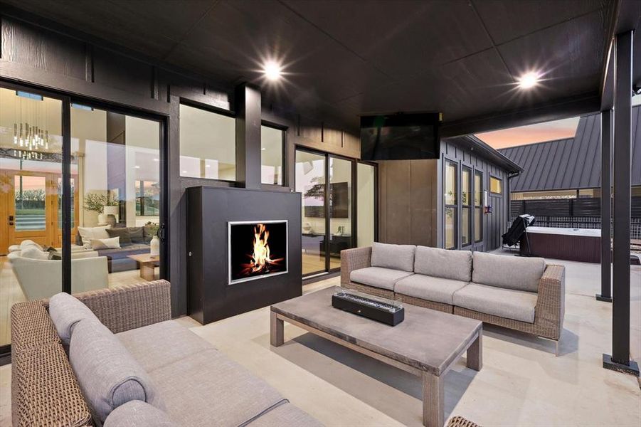 Furnished interior view inside a new home in , Strawn (Image 11).