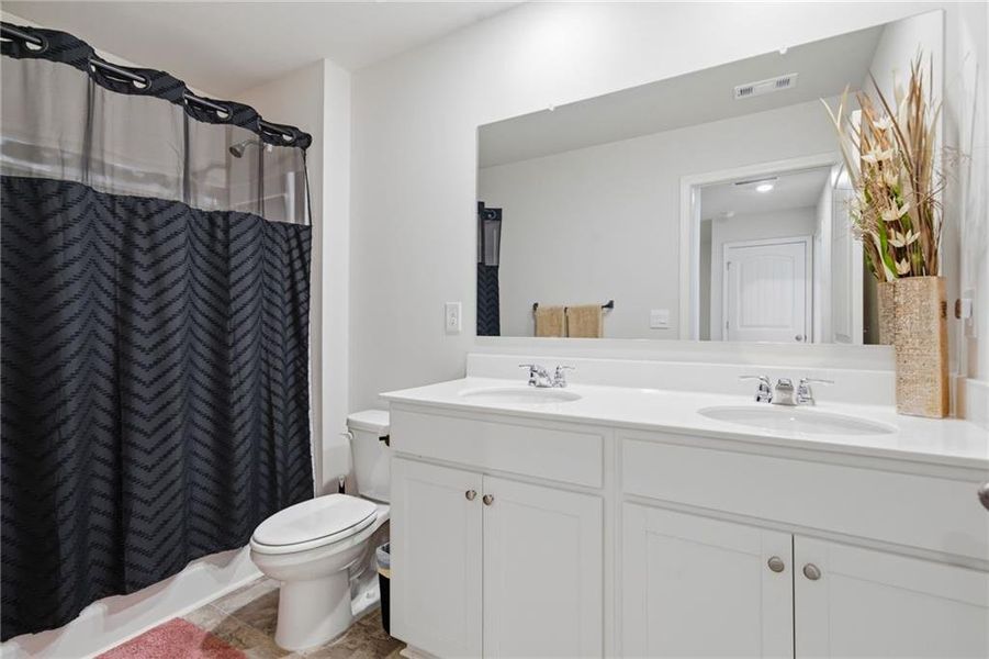 Furnished interior view inside a new home in , Dahlonega (Image 40). Furnished interior view inside a new home in , Dahlonega (Image 40).