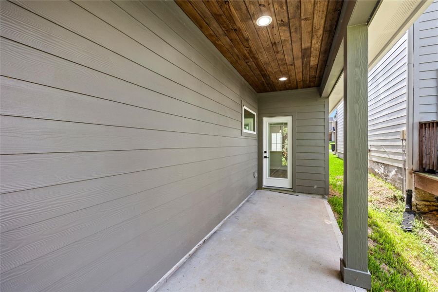 Exterior details and patio area of a home in , Montgomery (Image 35).