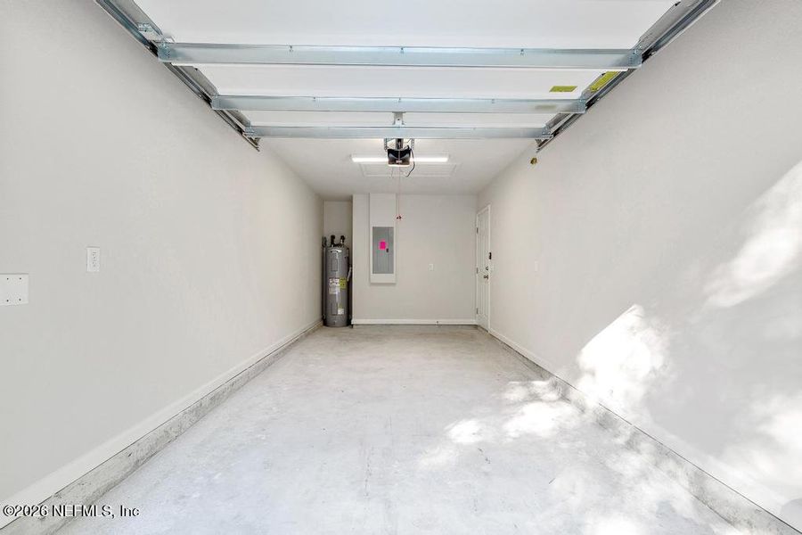 Spacious, unfurnished interior of a new home in , Jacksonville (Image 22). Spacious, unfurnished interior of a new home in , Jacksonville (Image 22).
