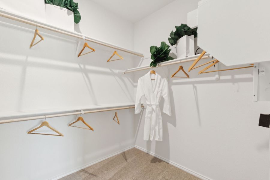 Representative furnished interior of a home built from the Concept 1660 by Landsea Homes in Summer Crest, Fort Worth (Image 16).