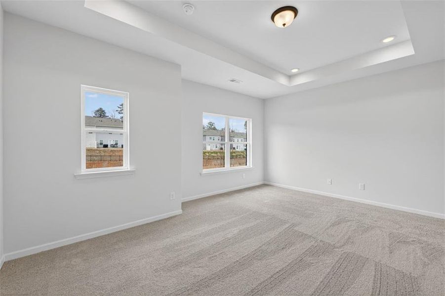 Spacious, unfurnished interior of a new home in Sanders Park, Austell (Image 31).