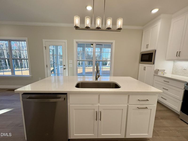 07647515-2a94-484e-b456-ddb28e331a71