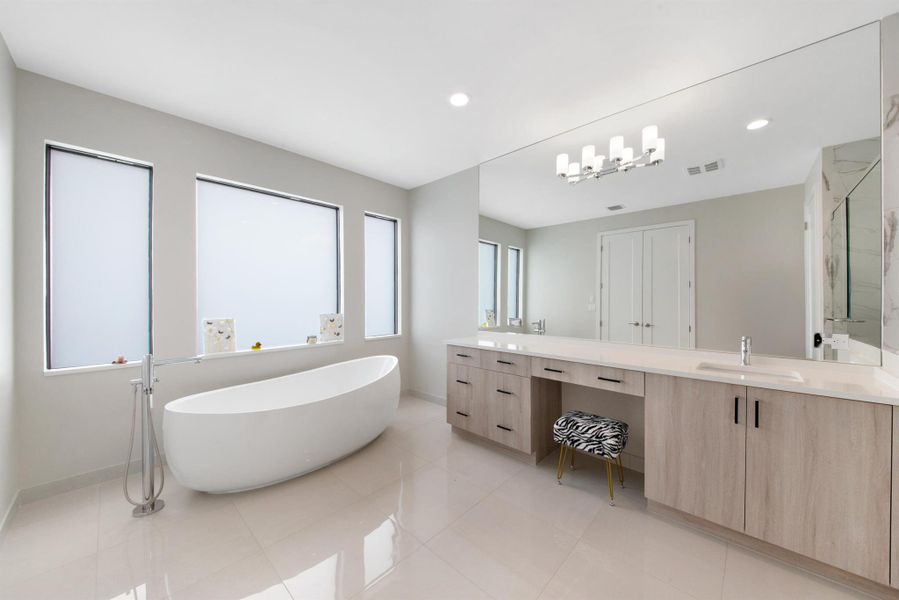 Furnished interior view inside a new home in , Boca Raton (Image 45).