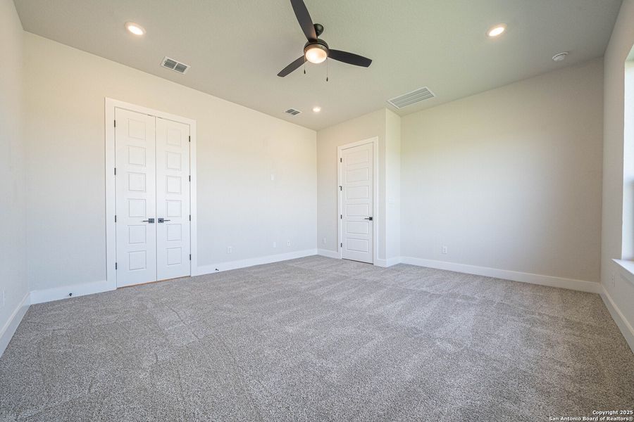 Spacious, unfurnished interior of a new home in , Floresville (Image 27). Spacious, unfurnished interior of a new home in , Floresville (Image 27).