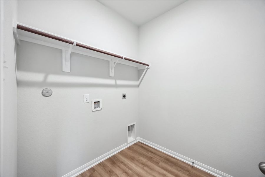 Spacious, unfurnished interior of a new home in Barton Place, Cleveland (Image 23).