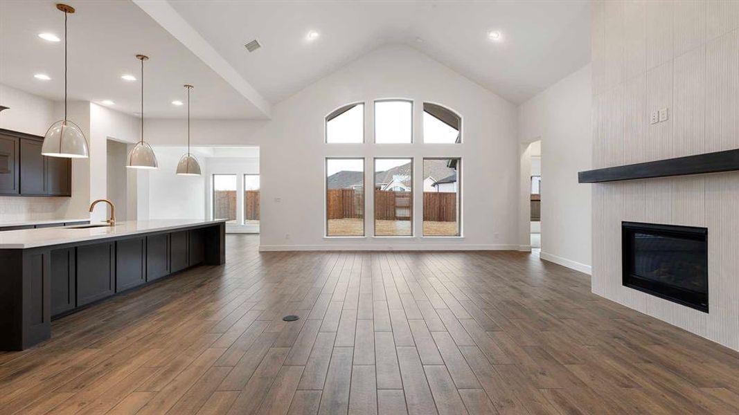 Spacious, unfurnished interior of a new home in Sonoma Verde, McLendon-Chisholm (Image 17).