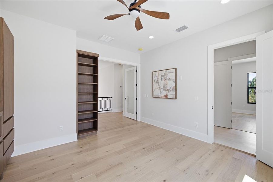 Spacious, unfurnished interior of a new home in , Tampa (Image 20). Spacious, unfurnished interior of a new home in , Tampa (Image 20).