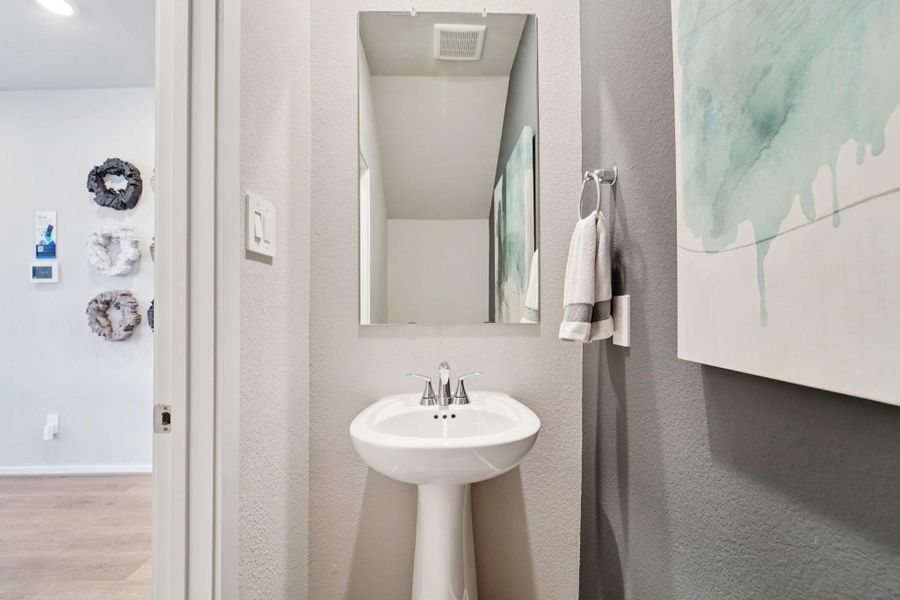 Photo is not of the actual home, but is an inspirational photo of builder’s model home and may depict options, furnishings, and/or decorator features that are not included Photo is not of the actual home, but is an inspirational photo of builder’s model home and may depict options, furnishings, and/or decorator features that are not included