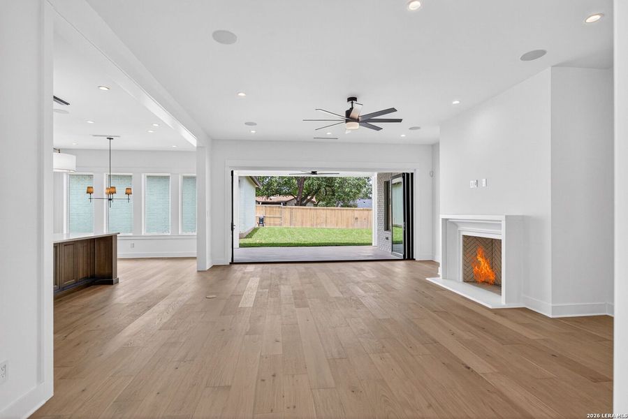 Spacious, unfurnished interior of a new home in , Alamo Heights (Image 50).