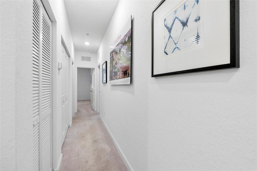 Spacious, unfurnished interior of a new home in , Pembroke Pines (Image 20).