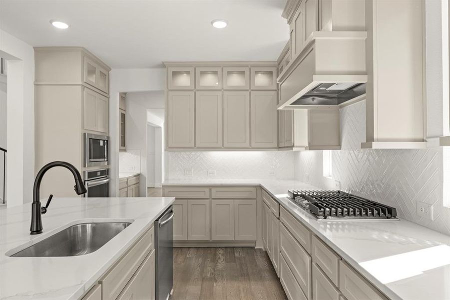 14. 6219 Mulberry - Kitchen (3) 14. 6219 Mulberry - Kitchen (3)