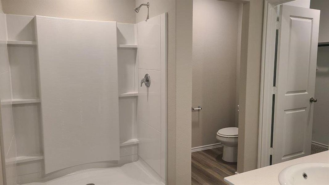 Furnished interior view inside a new home in Hickory Grove, Denton (Image 6).