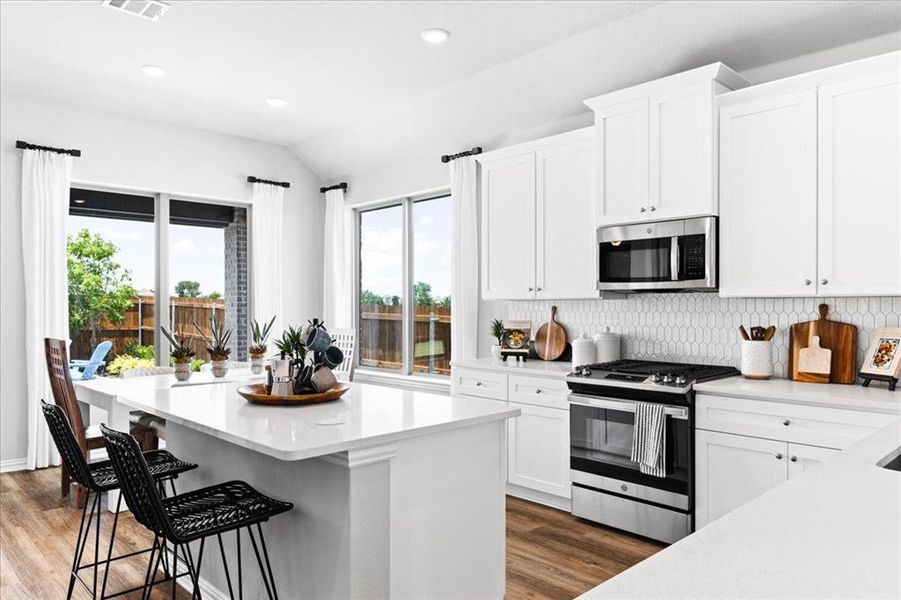 Furnished interior view inside a new home in Avondale, Fate (Image 19).