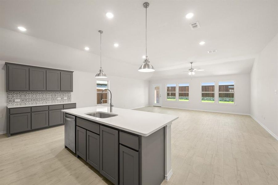 724 Scarlet Sage- Kitchen-5