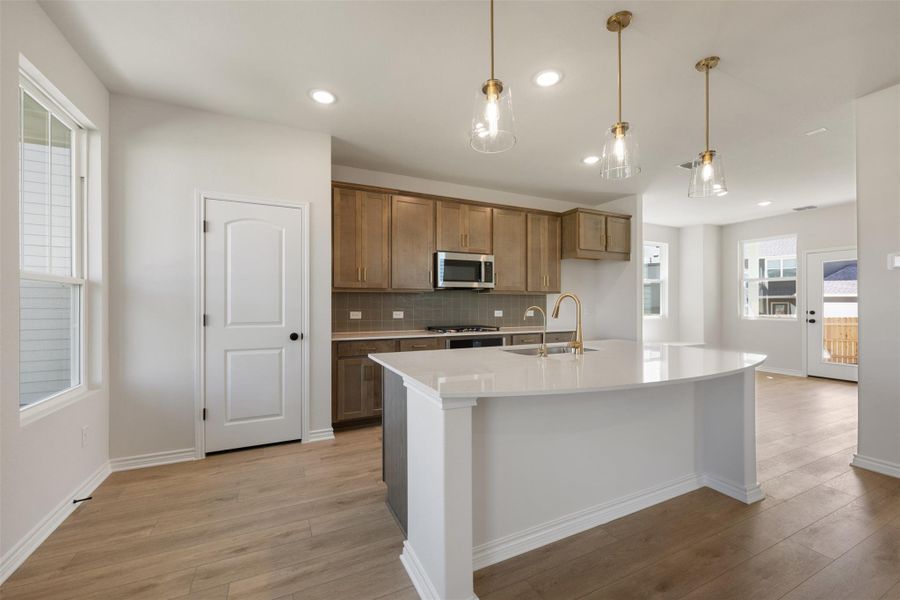 Representative images and renderings are for illustrative purposes. Actual structural options and design finishes of home may vary. Representative images and renderings are for illustrative purposes. Actual structural options and design finishes of home may vary.