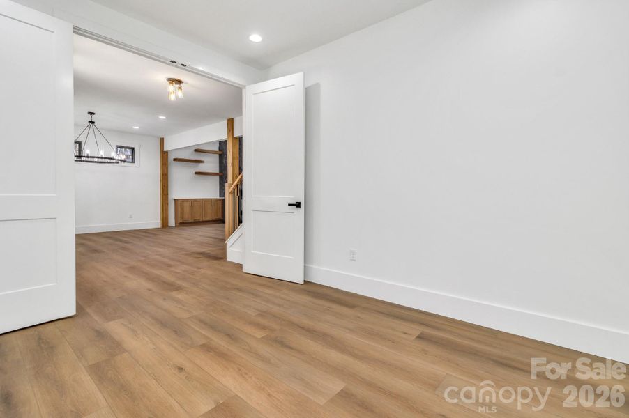 Spacious, unfurnished interior of a new home in , Mills River (Image 31).