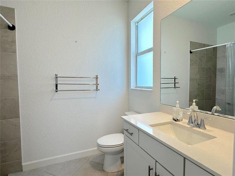 Furnished interior view inside a new home in , Englewood (Image 31).