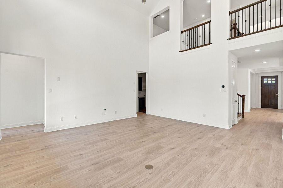 5br New Home in Celina, TX.  - Slide 19