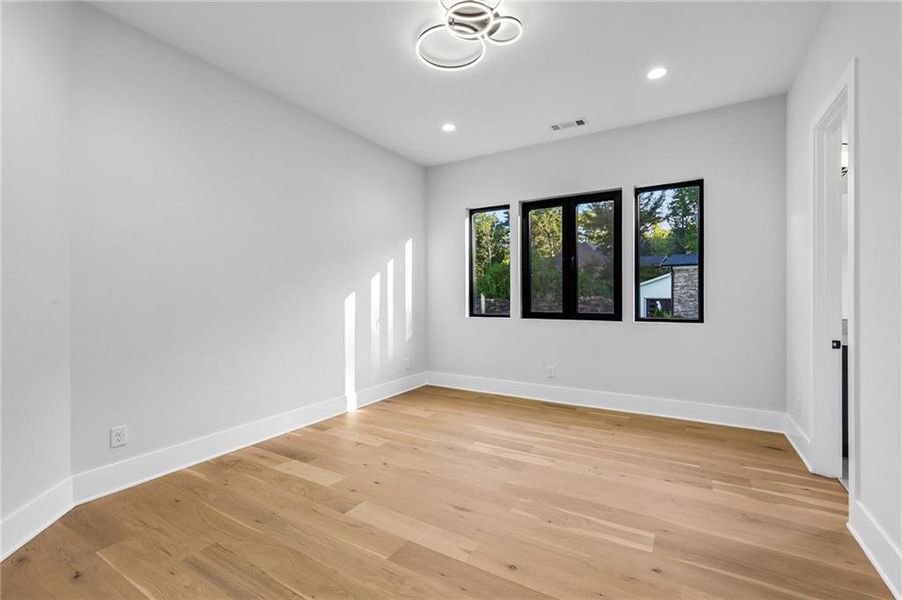 Spacious, unfurnished interior of a new home in , Hoschton (Image 26).