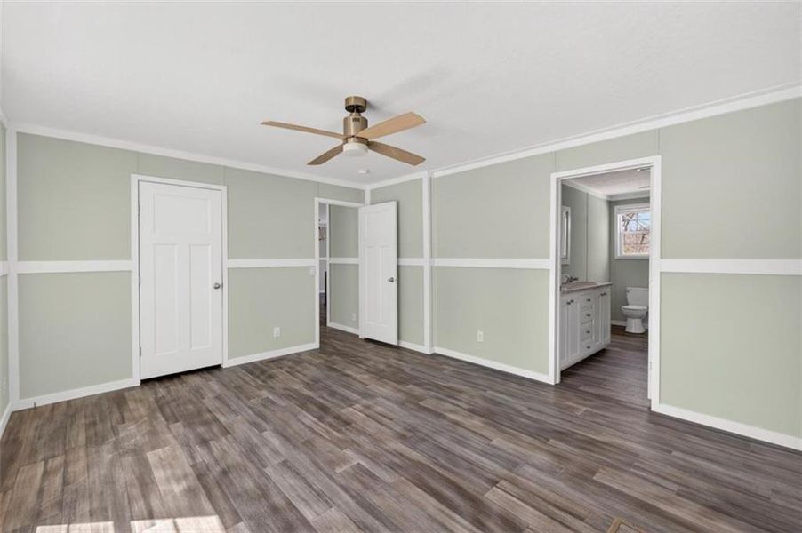 Spacious, unfurnished interior of a new home in , Oxford (Image 26).