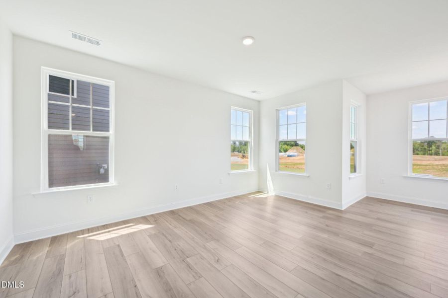 9-web-or-mls-Willow Cameron Wy-3004-007