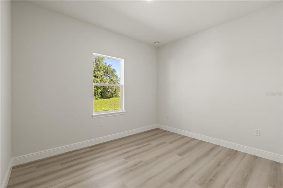 Spacious, unfurnished interior of a new home in , Ocala (Image 20).