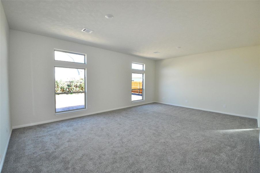 Spacious, unfurnished interior of a new home in Pedregal, League City (Image 23).