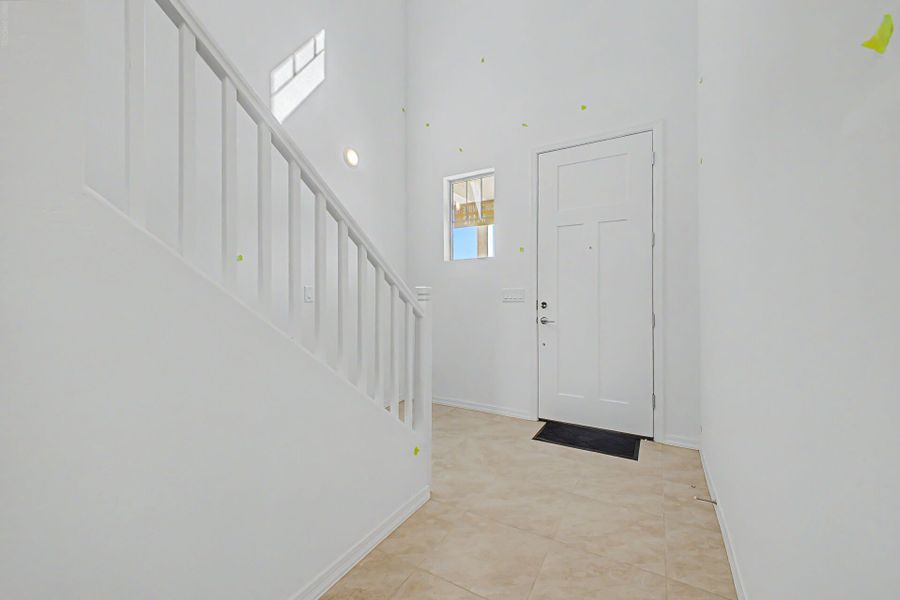 Spacious, unfurnished interior of a new home in Baker Farms, Phoenix (Image 6).