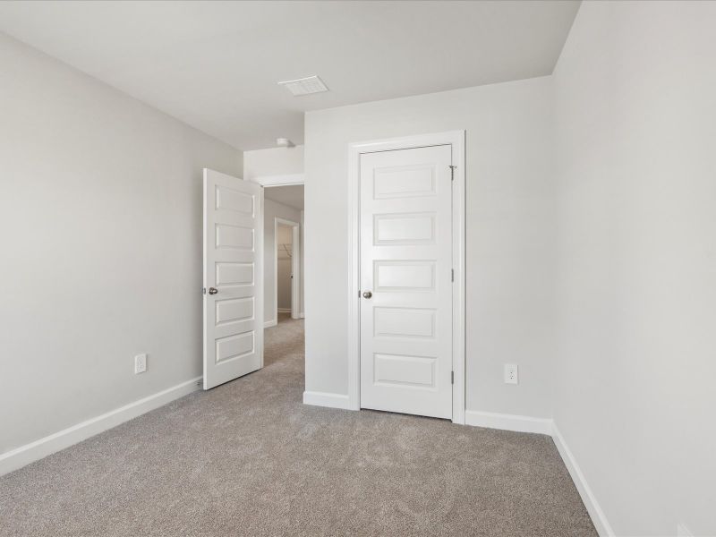 Spacious, unfurnished interior of a new home in Valentine Townes, Greer (Image 17).