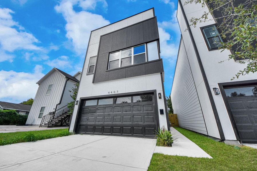 Front exterior of a new home in , Houston, TX, highlighting curb appeal (Image 2). Front exterior of a new home in , Houston, TX, highlighting curb appeal (Image 2).