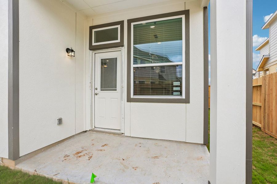 Exterior details and patio area of a home in Sienna 45', Missouri City (Image 28).
