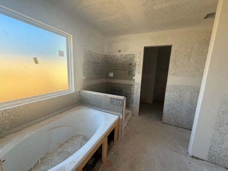 Furnished interior view inside a new home in Cliffstone Hills, Conroe (Image 7).