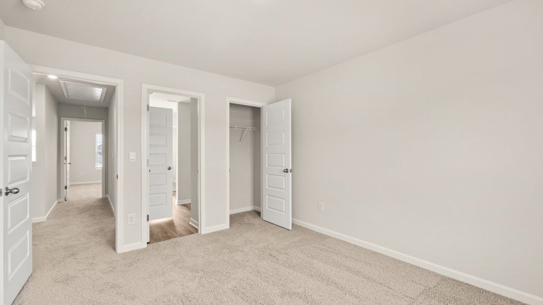 Spacious, unfurnished interior of a new home in Locust Grove Station - Cedar Ridge, Locust Grove (Image 25).