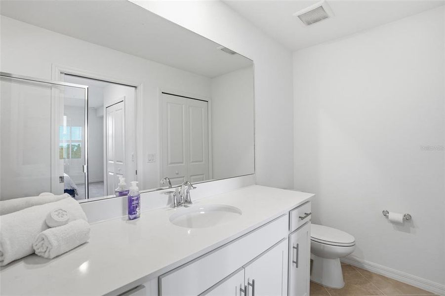 Furnished interior view inside a new home in Heritage Landing, Punta Gorda (Image 13).