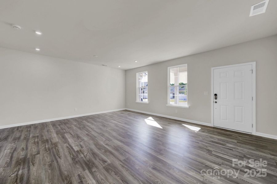 Spacious, unfurnished interior of a new home in , Mint Hill (Image 14).