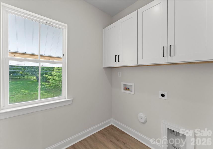 Spacious, unfurnished interior of a new home in , Belmont (Image 40).