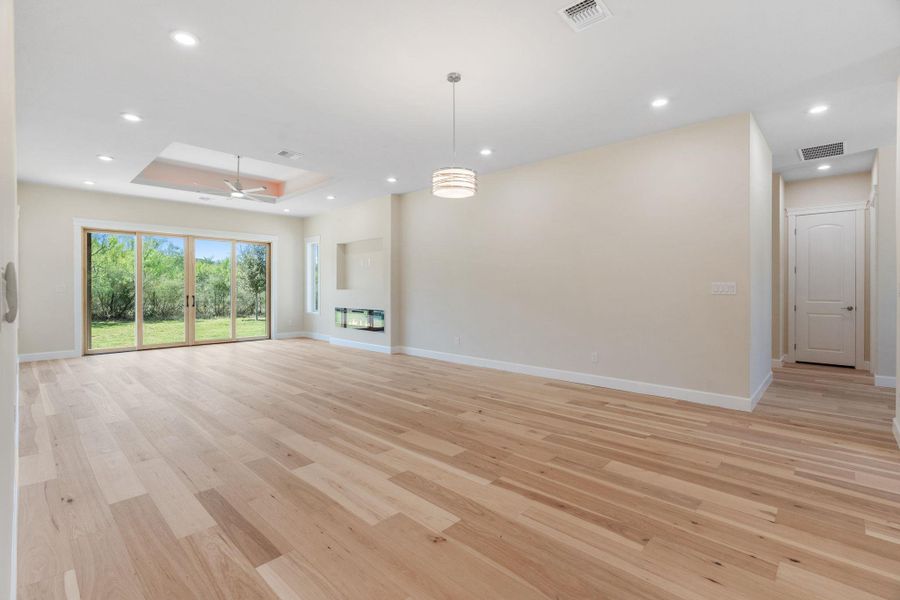 Spacious, unfurnished interior of a new home in , Horseshoe Bay (Image 21). Spacious, unfurnished interior of a new home in , Horseshoe Bay (Image 21).