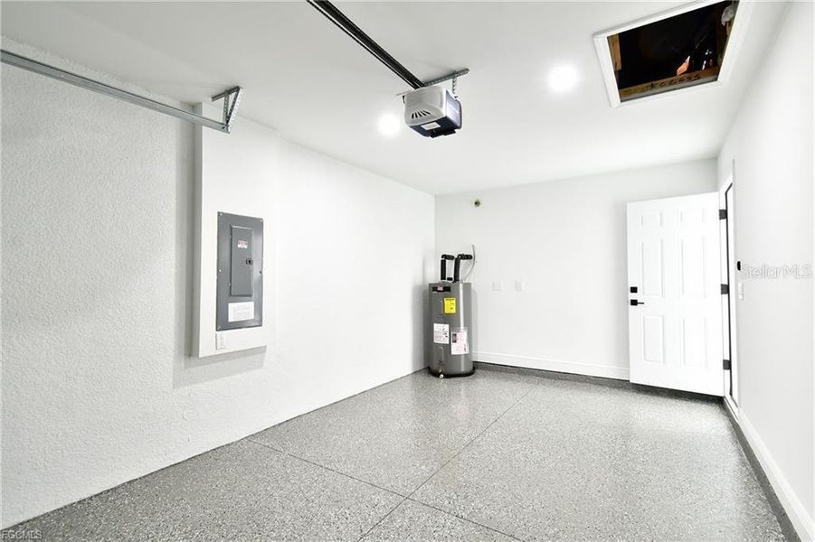 Spacious, unfurnished interior of a new home in , Lehigh Acres (Image 13). Spacious, unfurnished interior of a new home in , Lehigh Acres (Image 13).