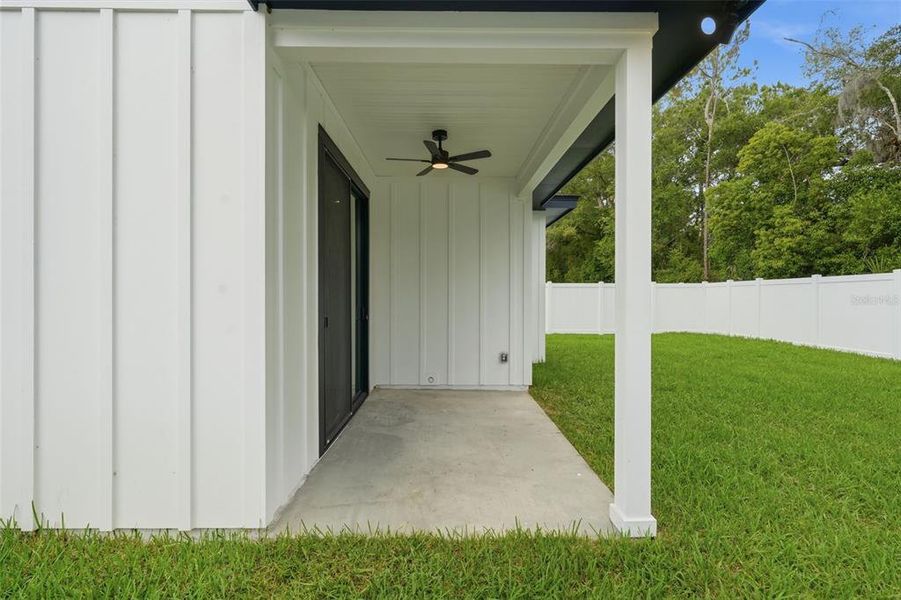 Exterior details and patio area of a home in , Eustis (Image 30).