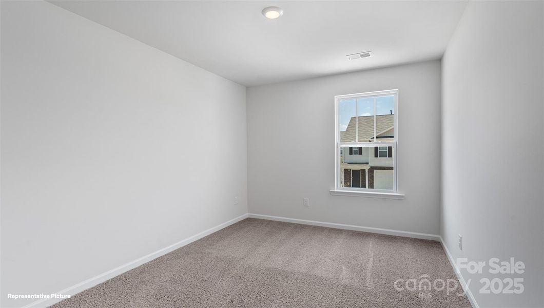 Spacious, unfurnished interior of a new home in The Hamptons at Hickory, Hickory (Image 14).