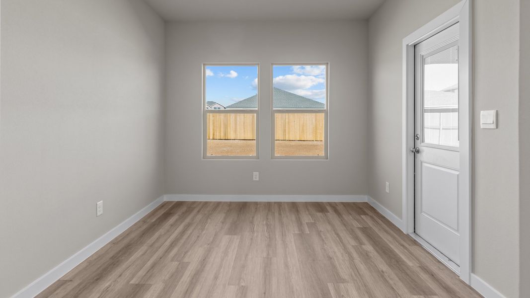 Representative unfurnished interior of a home built from the NAPLES by D.R. Horton in Homestead at Parks Bell Ranch, Odessa (Image 10).