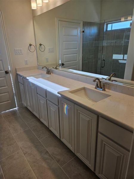 Furnished interior view inside a new home in West Farmington, Van Alstyne (Image 6). Furnished interior view inside a new home in West Farmington, Van Alstyne (Image 6).