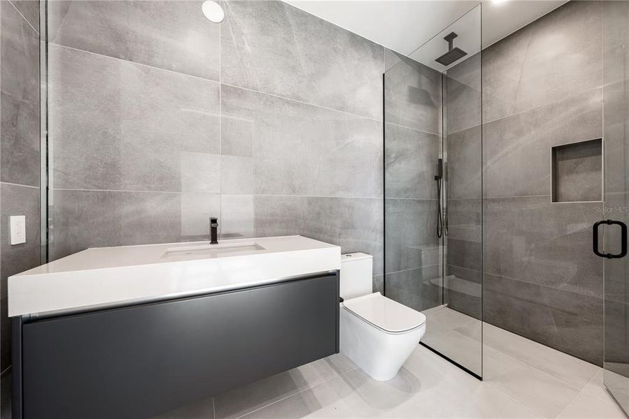 Furnished interior view inside a new home in , Sarasota (Image 11).