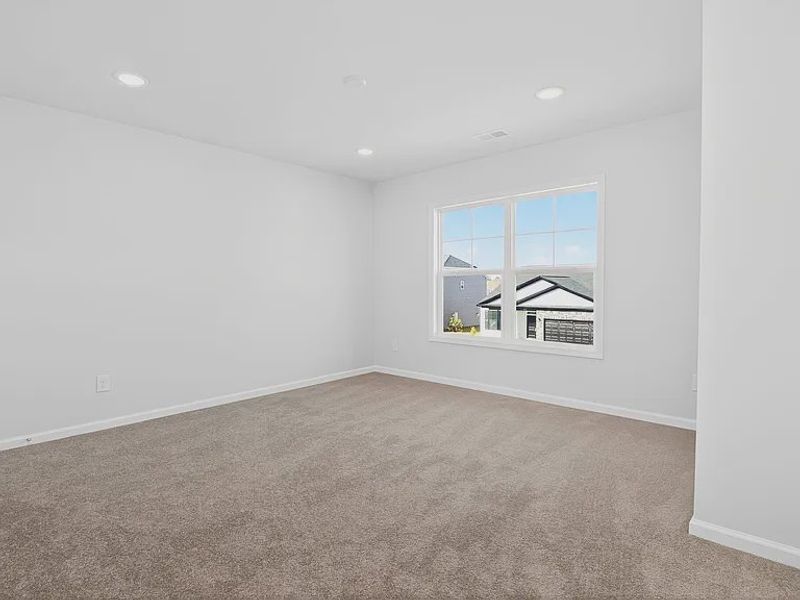 Spacious, unfurnished interior of a new home in Portrait Hills, Aiken (Image 13).