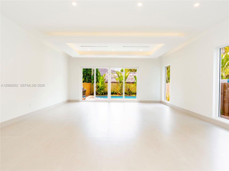 Spacious, unfurnished interior of a new home in , Fort Lauderdale (Image 19). Spacious, unfurnished interior of a new home in , Fort Lauderdale (Image 19).